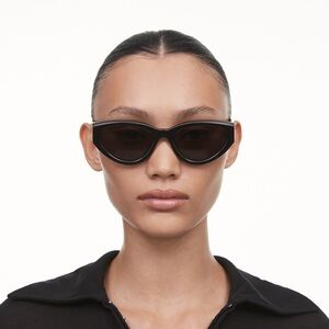 CHIMI 06 Core Sunglasses in Black